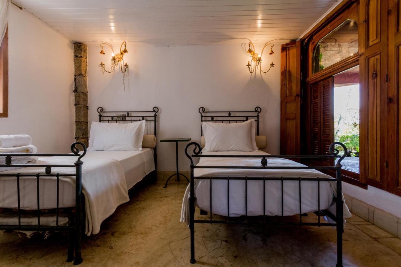 Feiticeira Guesthouse 伊利亚贝拉 客房 照片