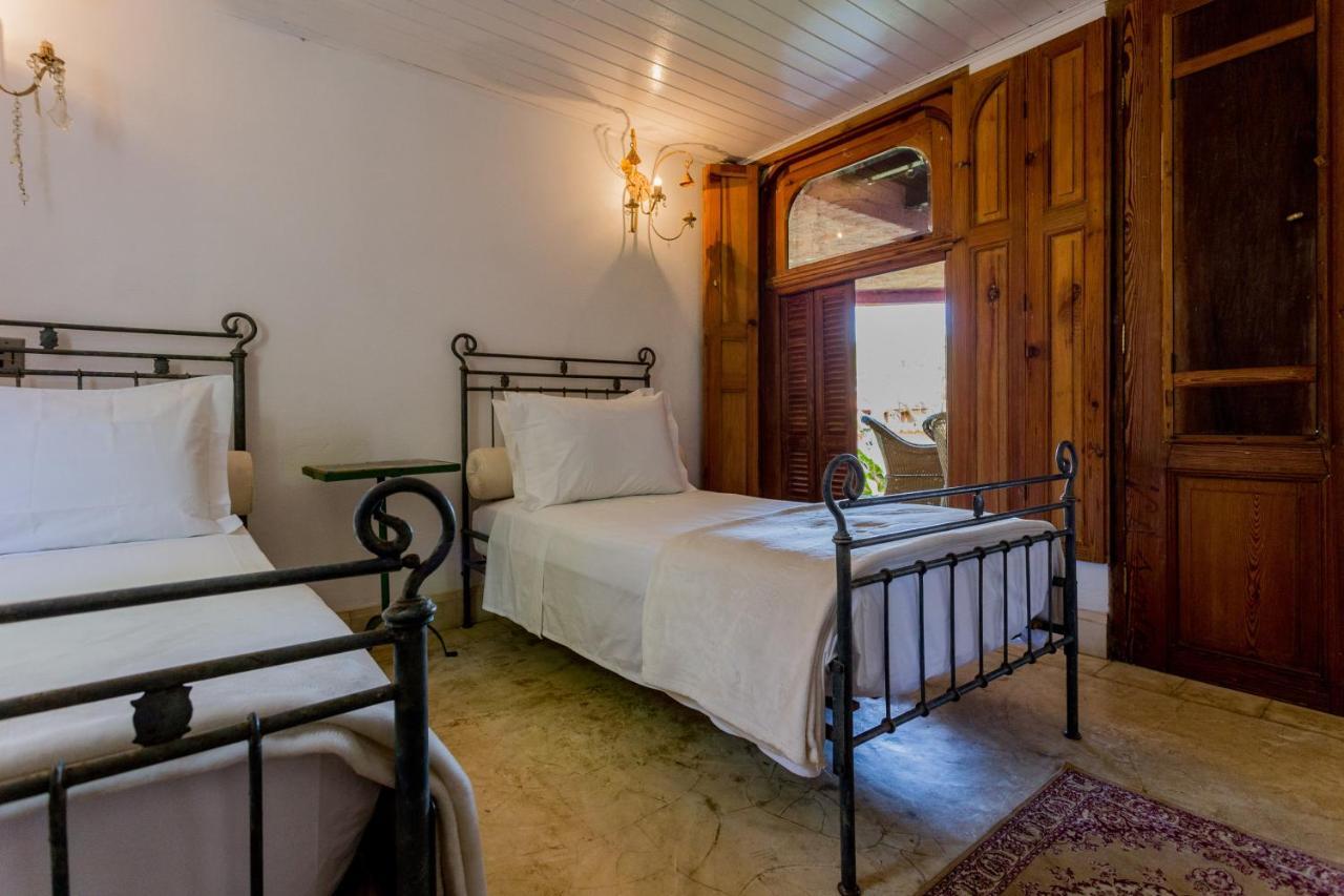 Feiticeira Guesthouse 伊利亚贝拉 客房 照片