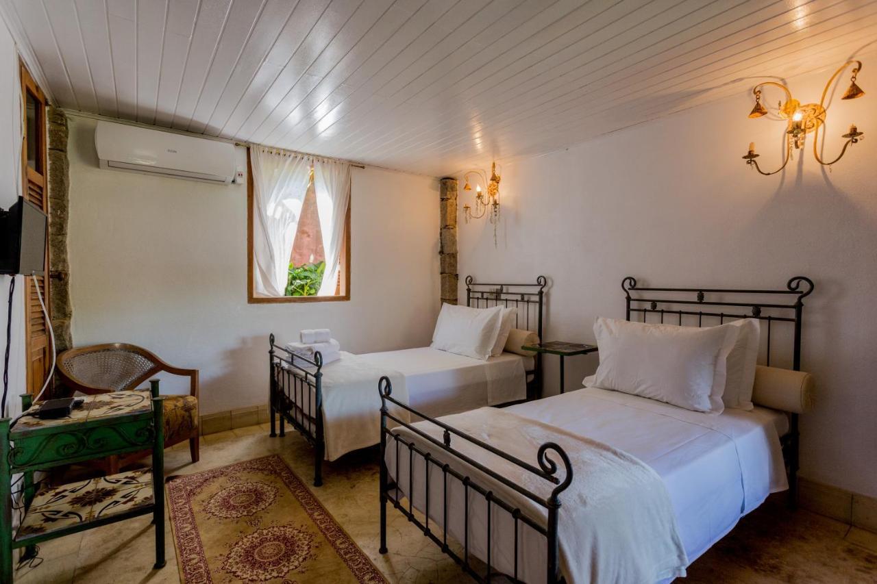 Feiticeira Guesthouse 伊利亚贝拉 客房 照片